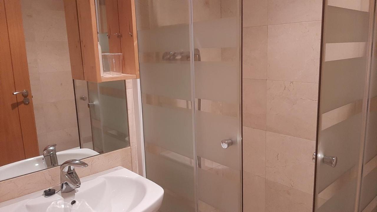 Ferienwohnung Torre De La Fuente Aprtovistas Piscina Parking Oviédo Exterior foto