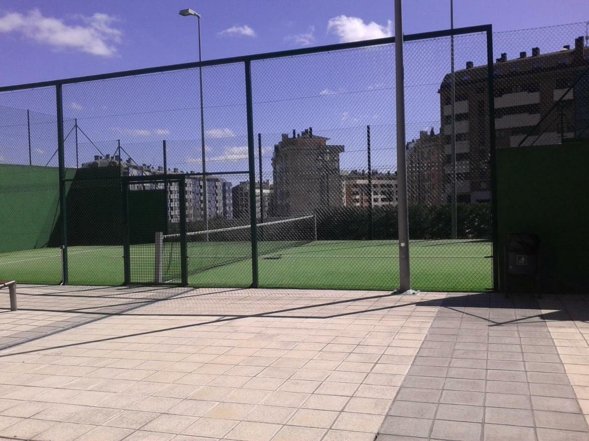 Ferienwohnung Torre De La Fuente Aprtovistas Piscina Parking Oviédo Exterior foto